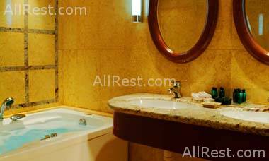 Le Meridien Limassol Spa & Resort 8